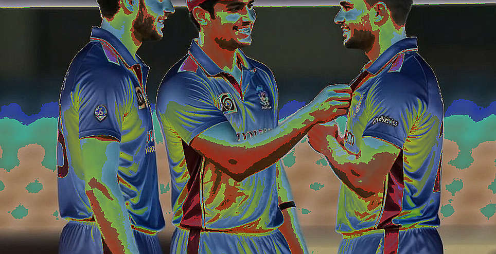 আম্পায়ারস কল: স্কোরবোর্ডের নিচের খাতা