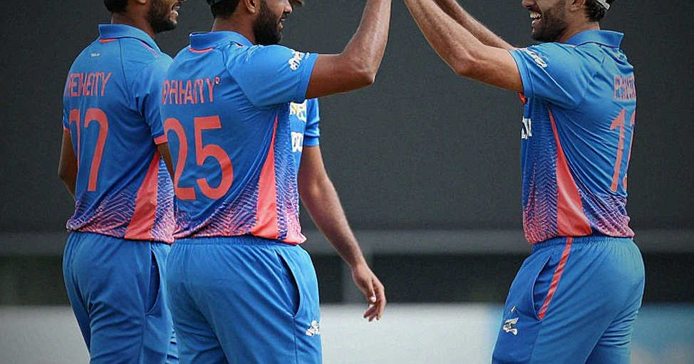 ফ্ল্যাগের শব্দ আর স্কোয়াডের নীরবতা: টুর্নামেন্ট ক্রিকেটে বাংলাদেশের অদেখা হিসাব