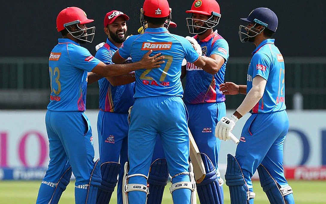 পাওয়ারপ্লের সংকোচন কেন কোচিংয়ের দোষ নয়: বিসিবি চুক্তির অঙ্কে লেখা এক জিম্মিপত্র